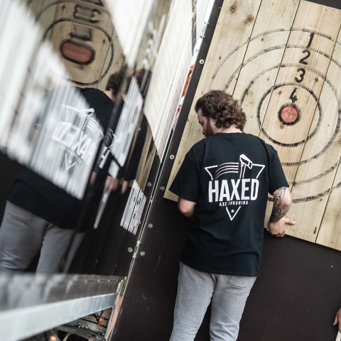 Axe Throwing 07